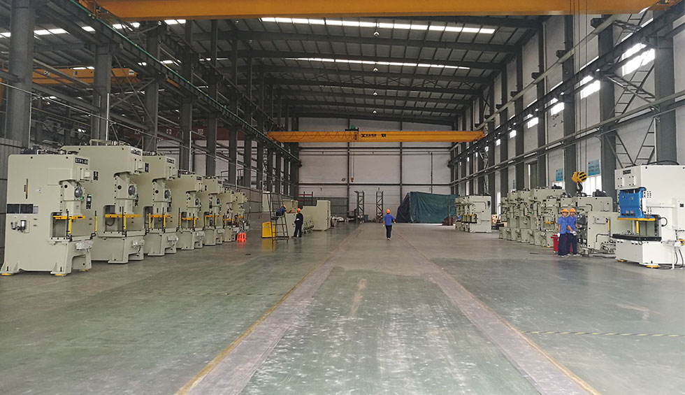 沖床生產(chǎn)裝配